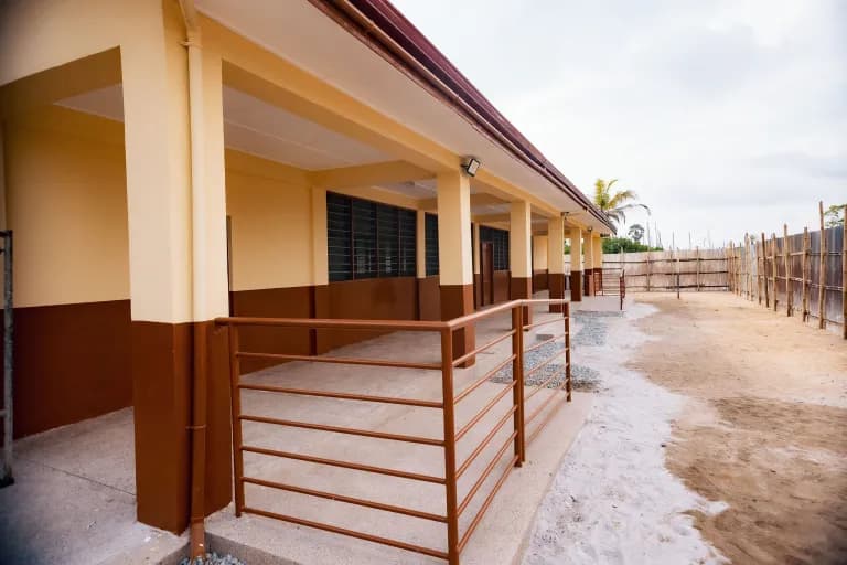 Sanzule-Krisan school canteen 4